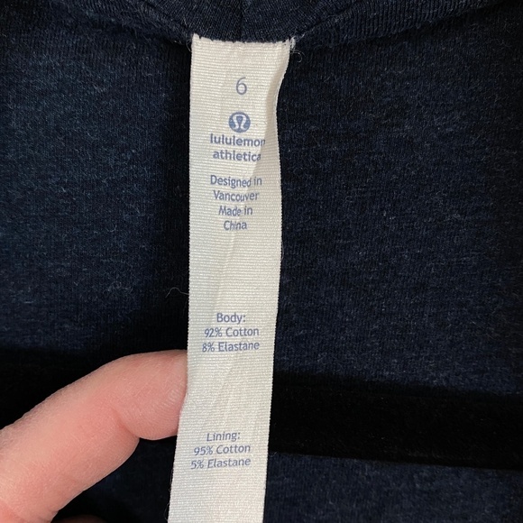 Lululemon Wrap Jacket Navy Sz 6 Side Pockets Cotton Blend Cross Front - Picture 11 of 12